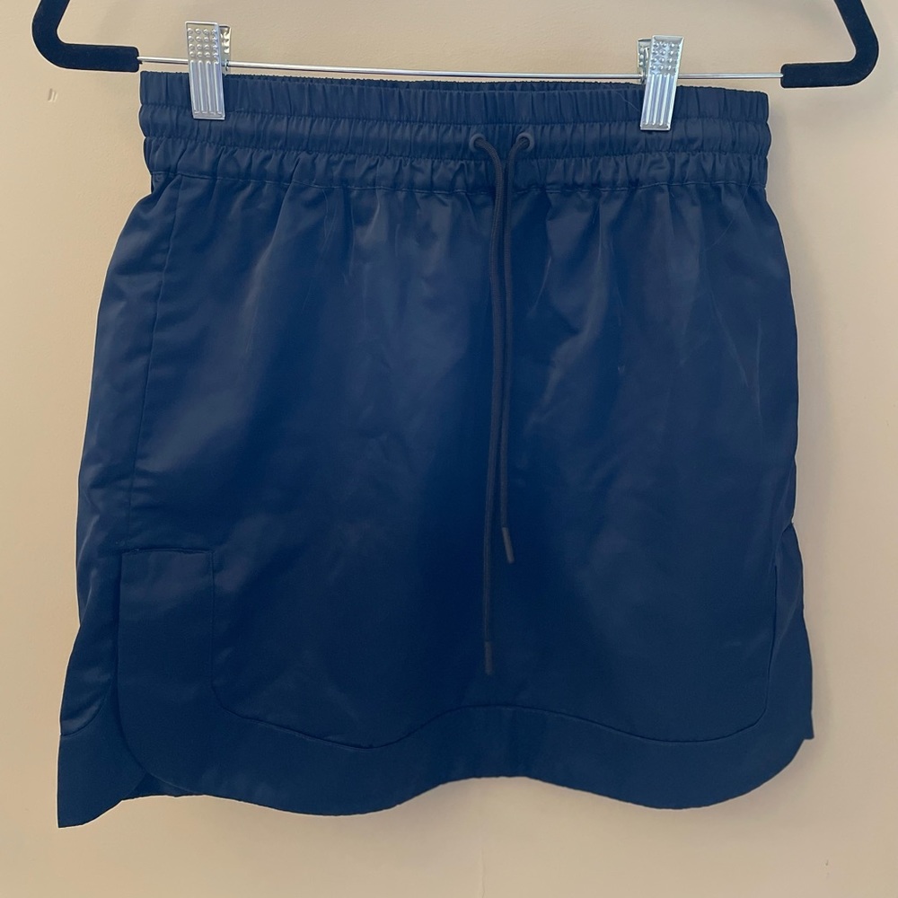 Hunter navy blue mini skirt